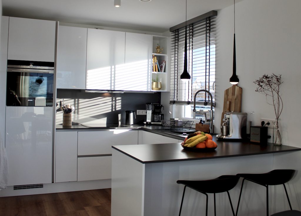 Falling Water Tobias Grau